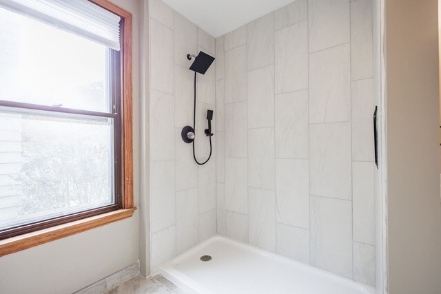 Building Photo - 12 Benton St