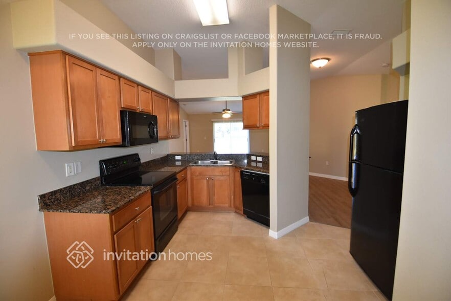Building Photo - 7205 Royal George Ct