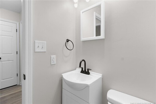 Building Photo - 1122 Morgan St