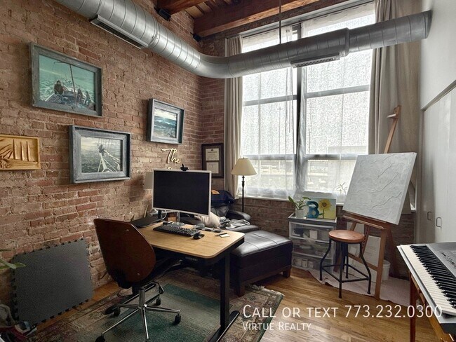 Building Photo - 770 W Gladys Ave