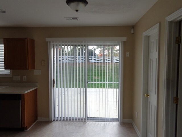 Building Photo - 10510 Glory Meadow Ct