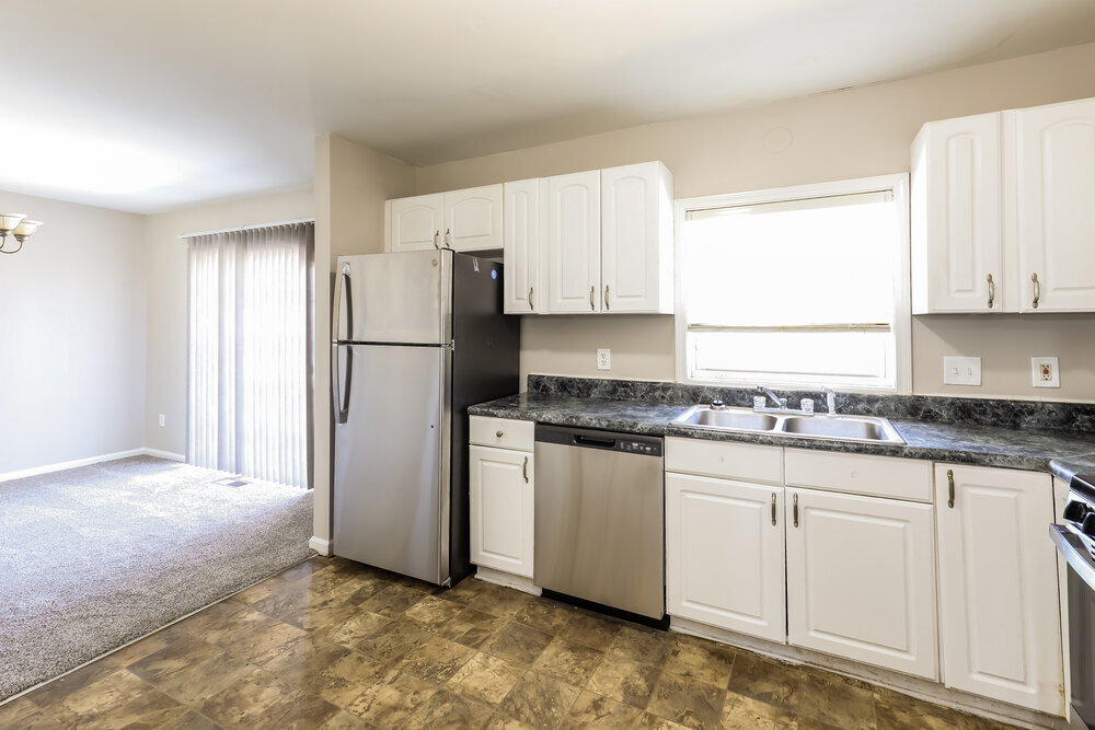 Building Photo - 6396 Thornhedge Dr