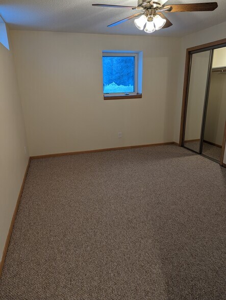 Building Photo - 521 1st St