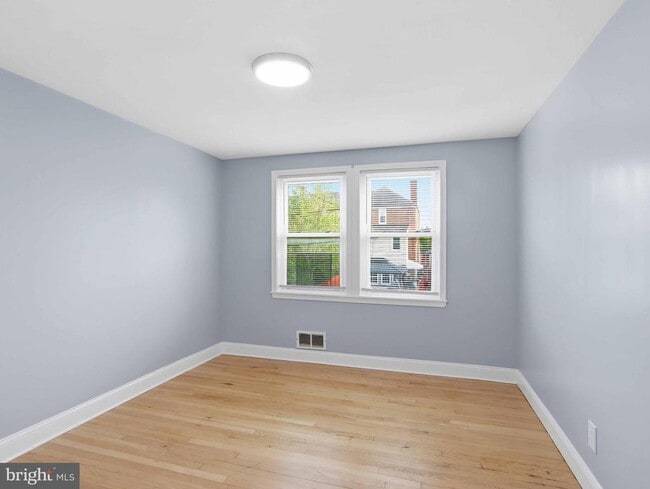 Building Photo - 3603 Ravenwood Ave