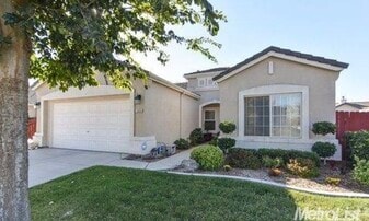 Building Photo - 1634 Sierra Creek Dr