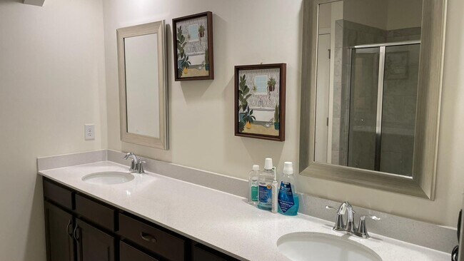 Building Photo - Trivium