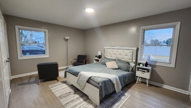 Building Photo - 2 Hazelwood Cir