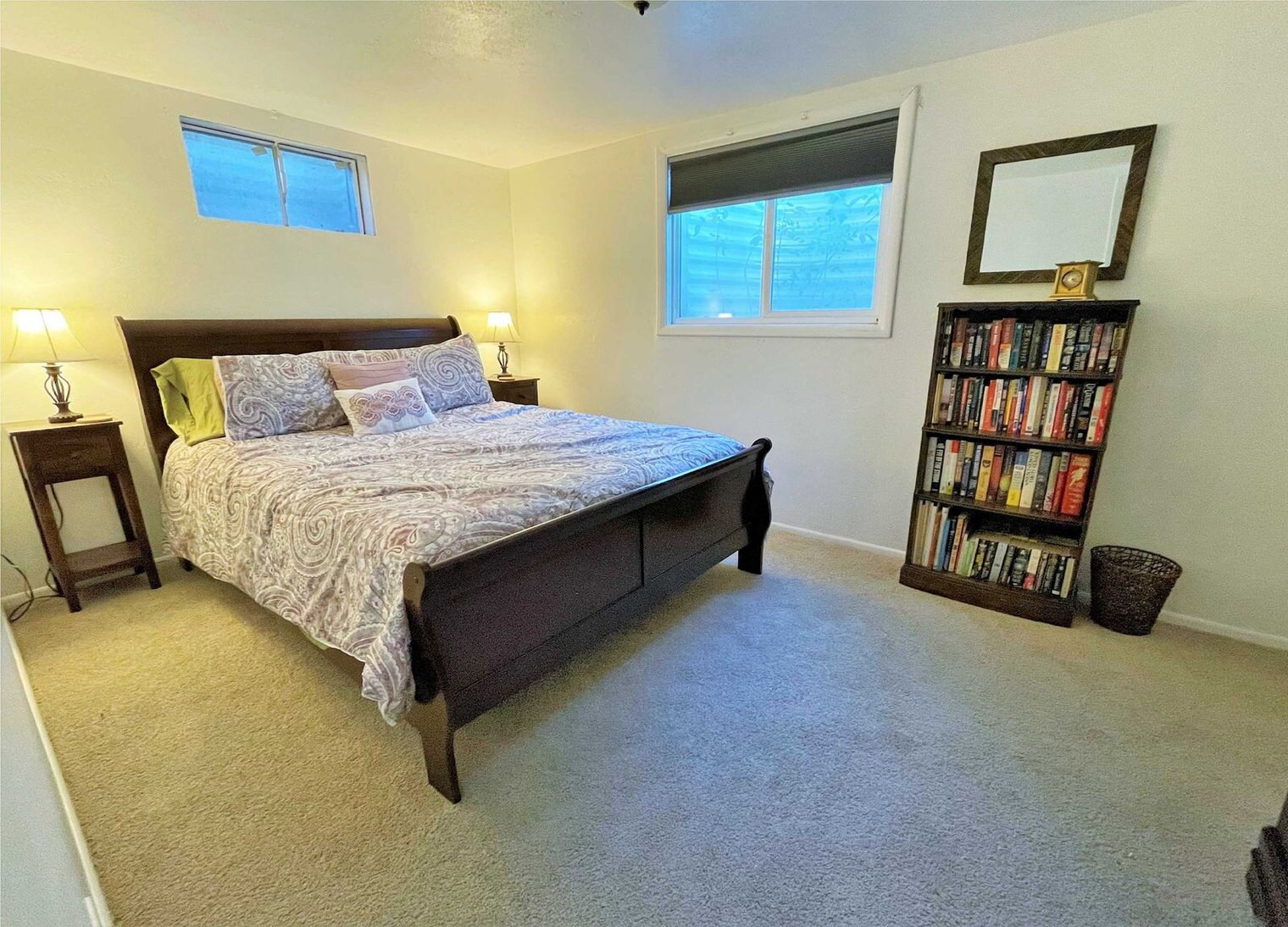 Building Photo - 10499 S Carnation Dr