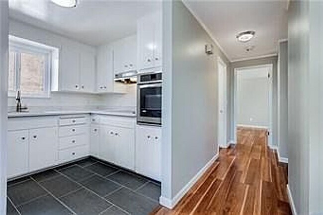 Building Photo - 6039 3rd Ave NW