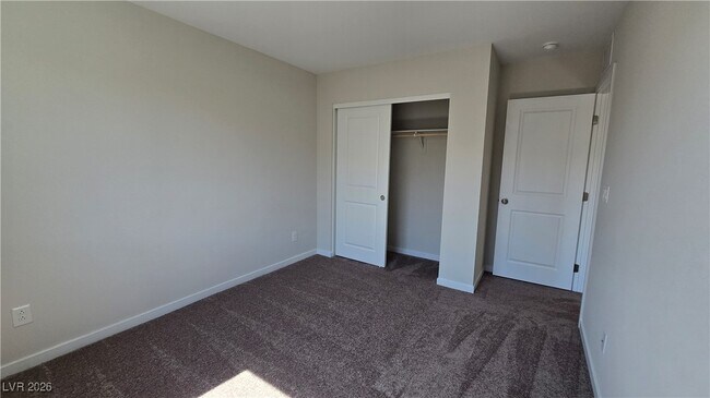 Building Photo - 853 Angwin Ln