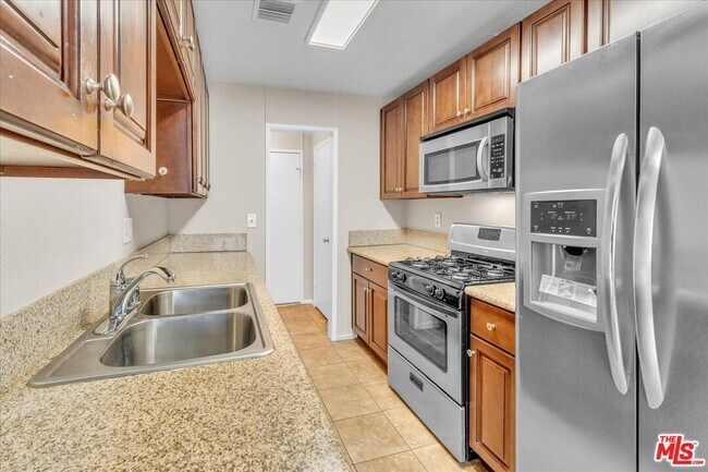 Building Photo - 5437 Corteen Pl