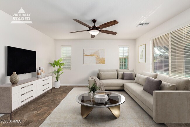 Building Photo - 3142 N Clanton St