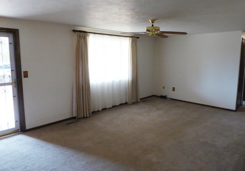 Building Photo - 331 Juniper Pl