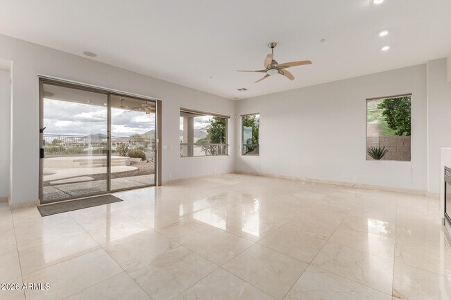 Building Photo - 10872 E Raintree Dr