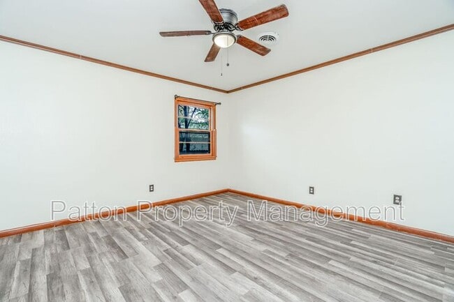 Building Photo - 1703 Pecos St