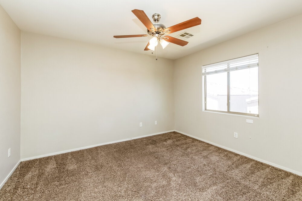 Building Photo - 10016 Bonterra Ave