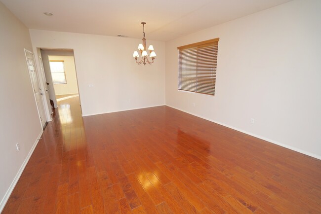 Building Photo - Creekside 4 Bedroom Home for Rent in Valen...