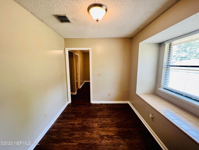 Building Photo - 4652 Antelope St