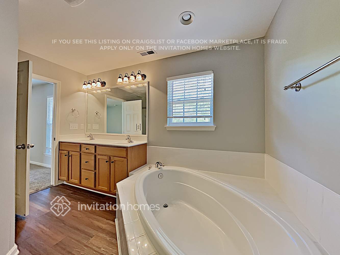 Building Photo - 1225 Periwinkle Dr