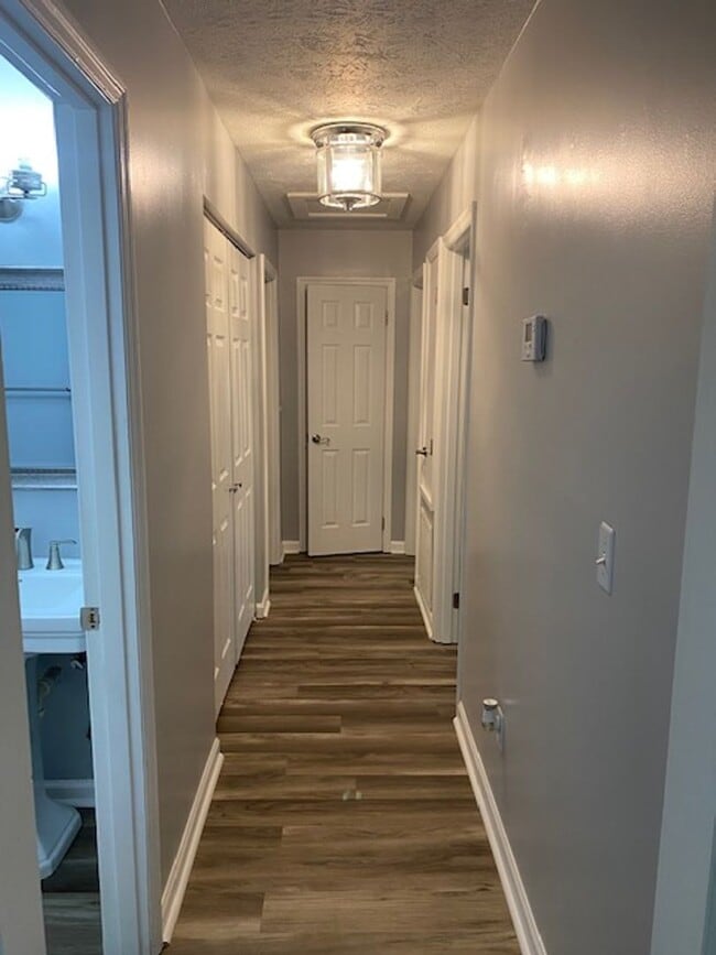 Building Photo - Totally Remodeled and Ready for YOU.