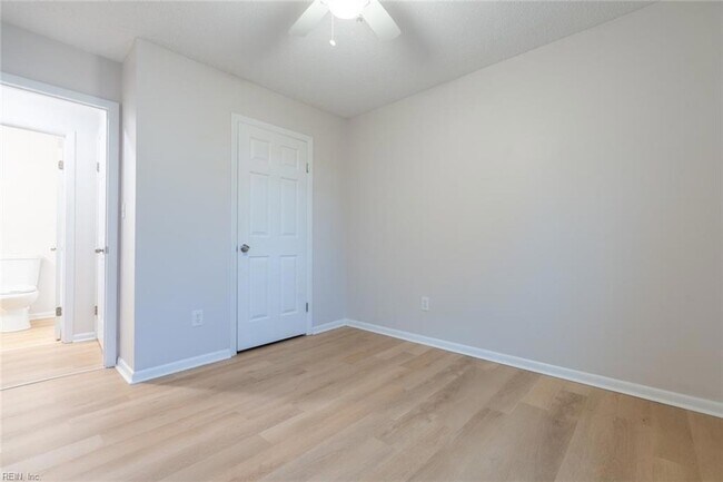 Building Photo - 1567 Sword Dancer Dr