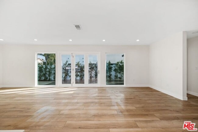 Building Photo - 6266 Etiwanda Ave