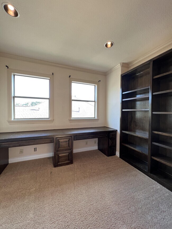 Building Photo - 2922 Ivory Creek