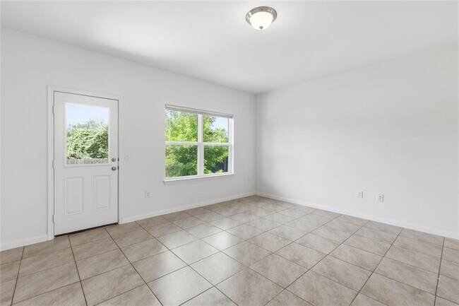 Building Photo - 7121 Ranchito Dr
