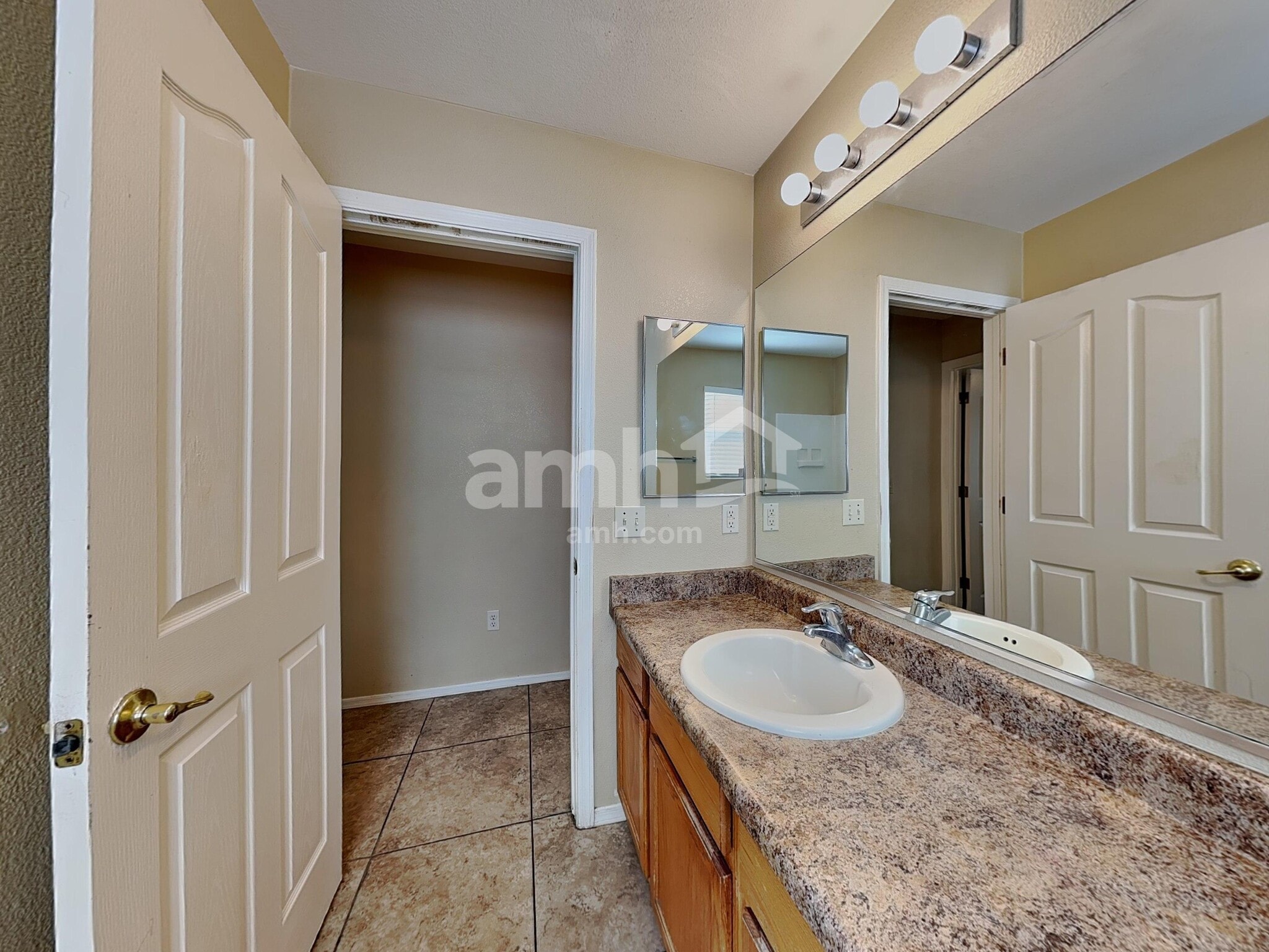 Building Photo - 13146 E Mineta Ridge Dr