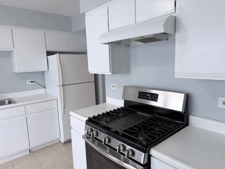 Building Photo - 1429 Oxford St