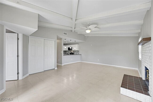 Building Photo - 6324 Royal Woods Dr