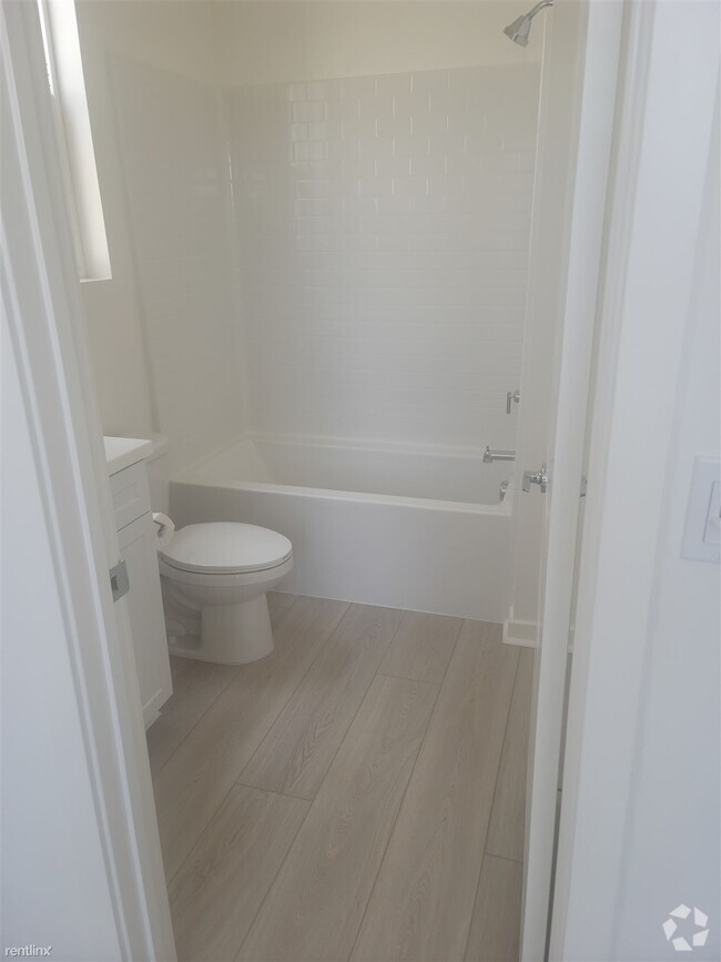 Building Photo - 1 br, 1 bath Condo - 4061 East Luna Paseo C