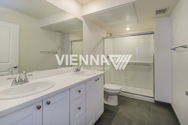 Building Photo - Brand NEW Antelope Home is RENT READY!!