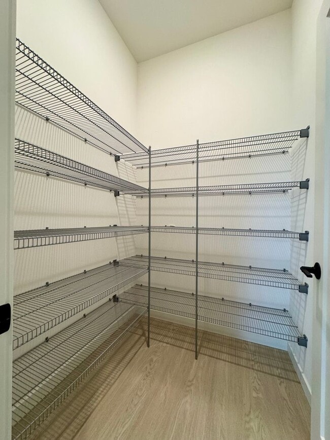 Building Photo - Ballard Townhome