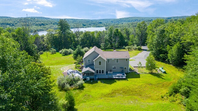 Building Photo - 163 Silver Lake Rd