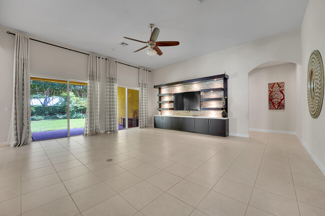Building Photo - 9485 McAneeny Ct