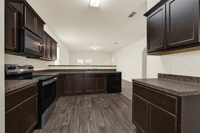 Building Photo - 10506 Pine Landing Dr