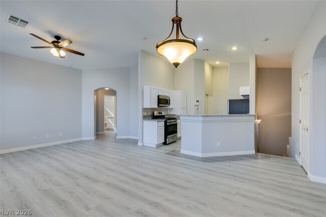 Building Photo - 6568 Strolling Plains Ln