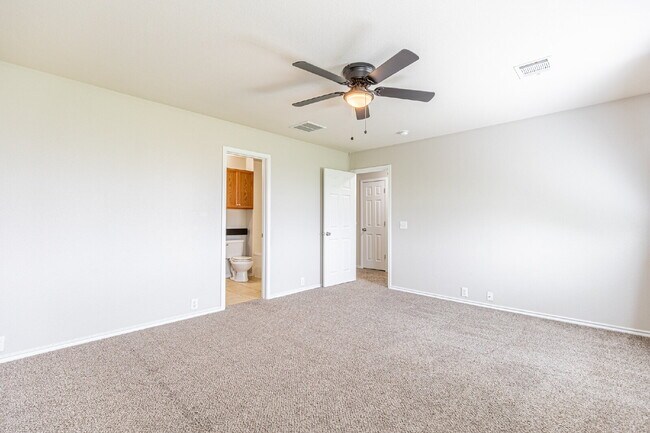 Building Photo - 6117 Tamaron