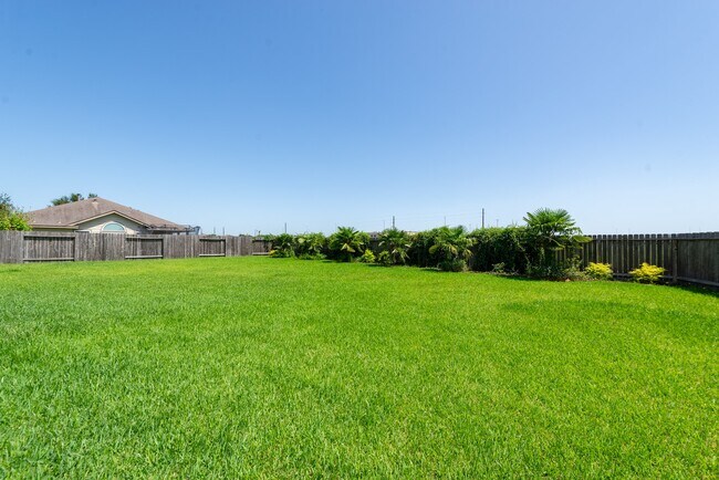 Building Photo - 26302 Fox Ridge Ln
