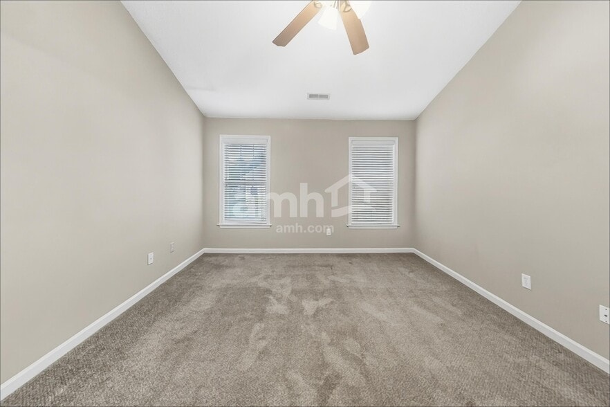 Building Photo - 1907 Wheatfield Ct