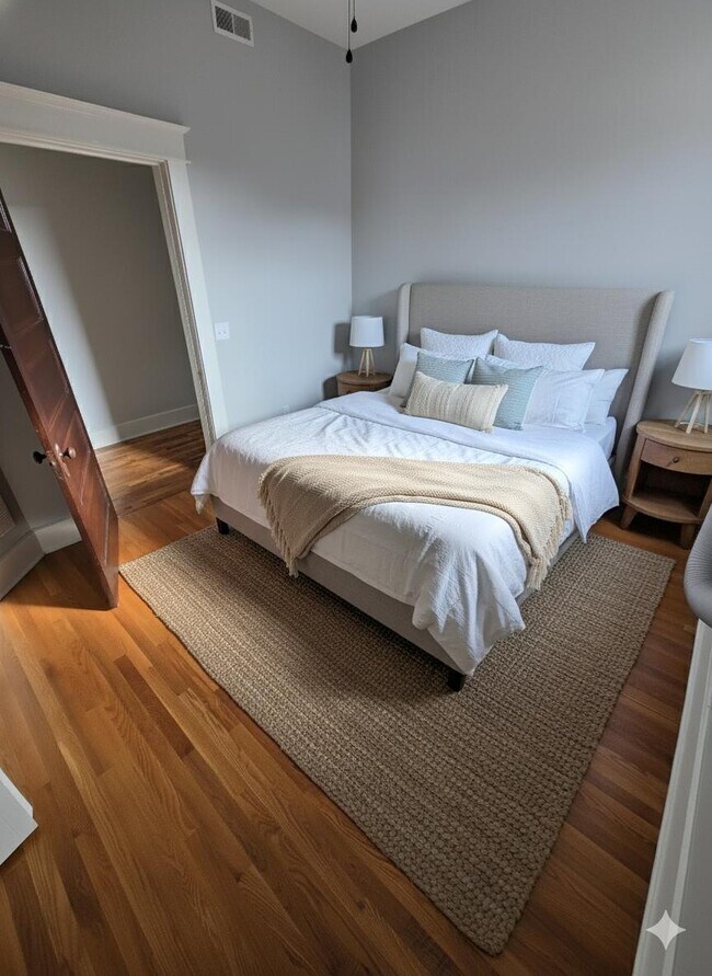 Building Photo - 111 W Main St