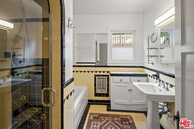 Building Photo - 3942 Scandia Way