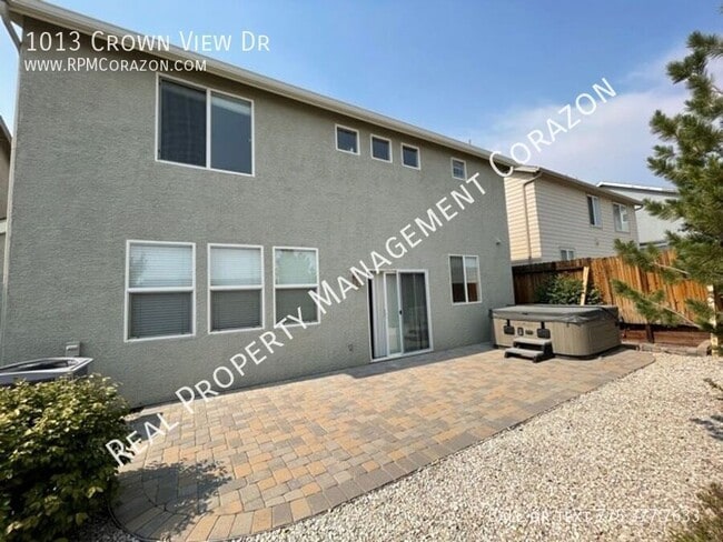 Building Photo - 1013 Crown View Dr