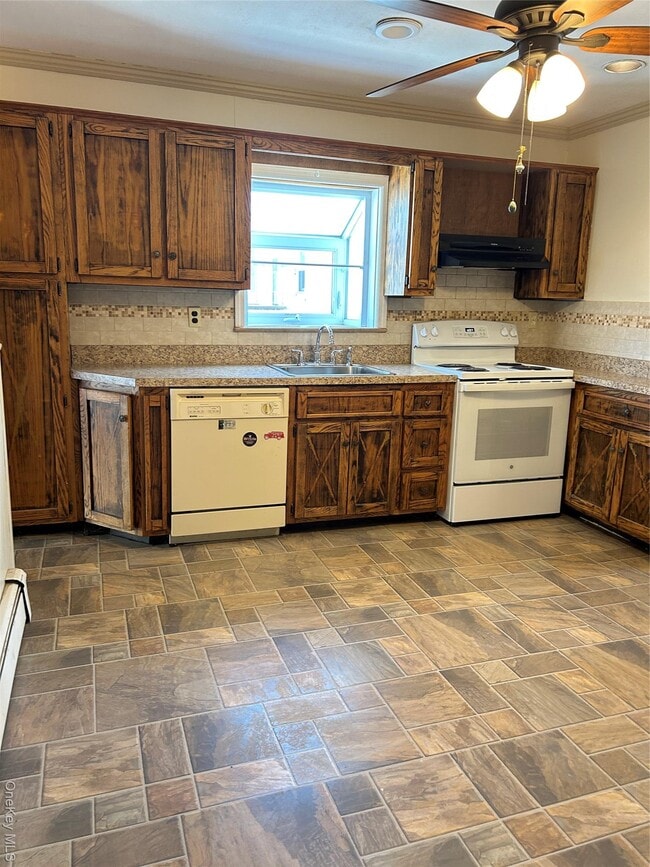 Building Photo - 43 2nd St