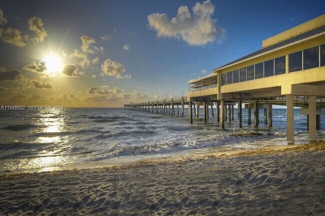 Building Photo - 501 E Dania Beach Blvd