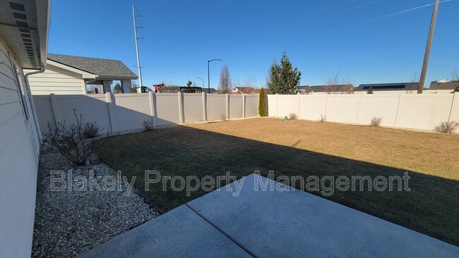 Building Photo - Los Flores Street 5760