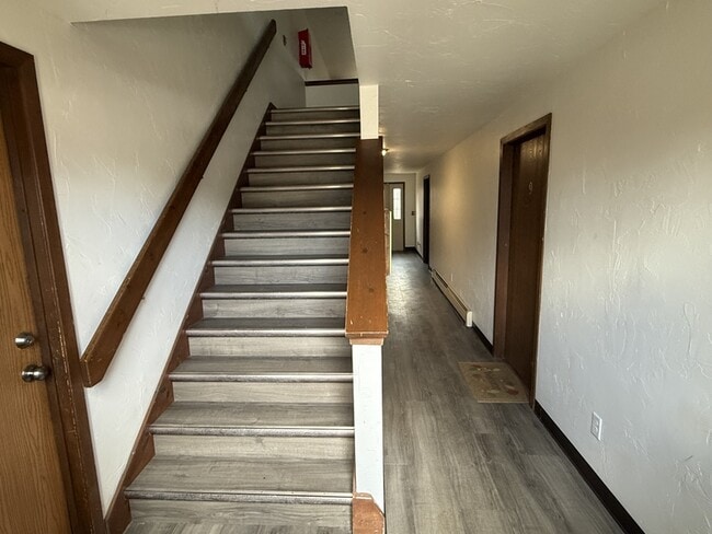 Building Photo - 2752 Humboldt Rd