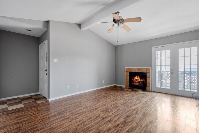 Building Photo - 12500 Sandpiper Dr
