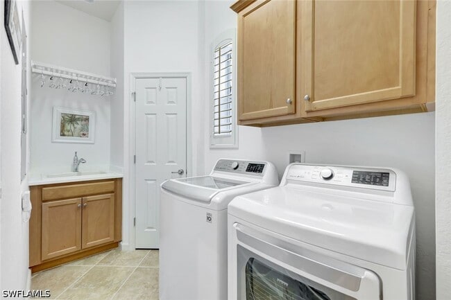 Building Photo - 9508 Ironstone Terrace